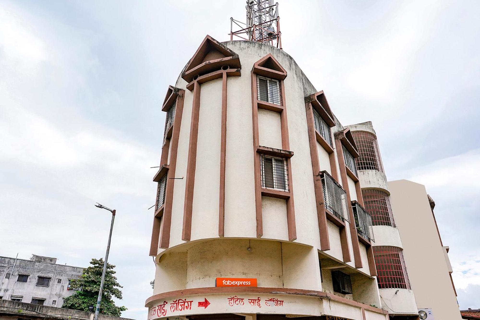 Fabexpress Sai Lodging - Nashik Railway Station Deolāli Екстериор снимка